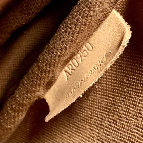 ❤️Louis Vuitton Saumur 30 Crossbody Shoulder Bag - Picture 3 of 6